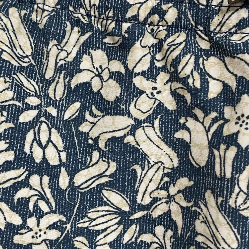 Club Monaco Tailored Fit Men's Floral Swim Trunks Sz M Blue Summer Beach Coastal - Picture 9 of 16